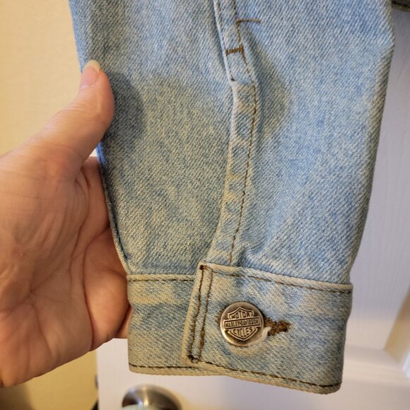 Harley Davidson Women's Cropped Ombré Jean Jacket Size S - Picture 4 of 9